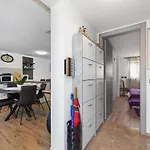 House In Near Rock * 普莱曼图拉